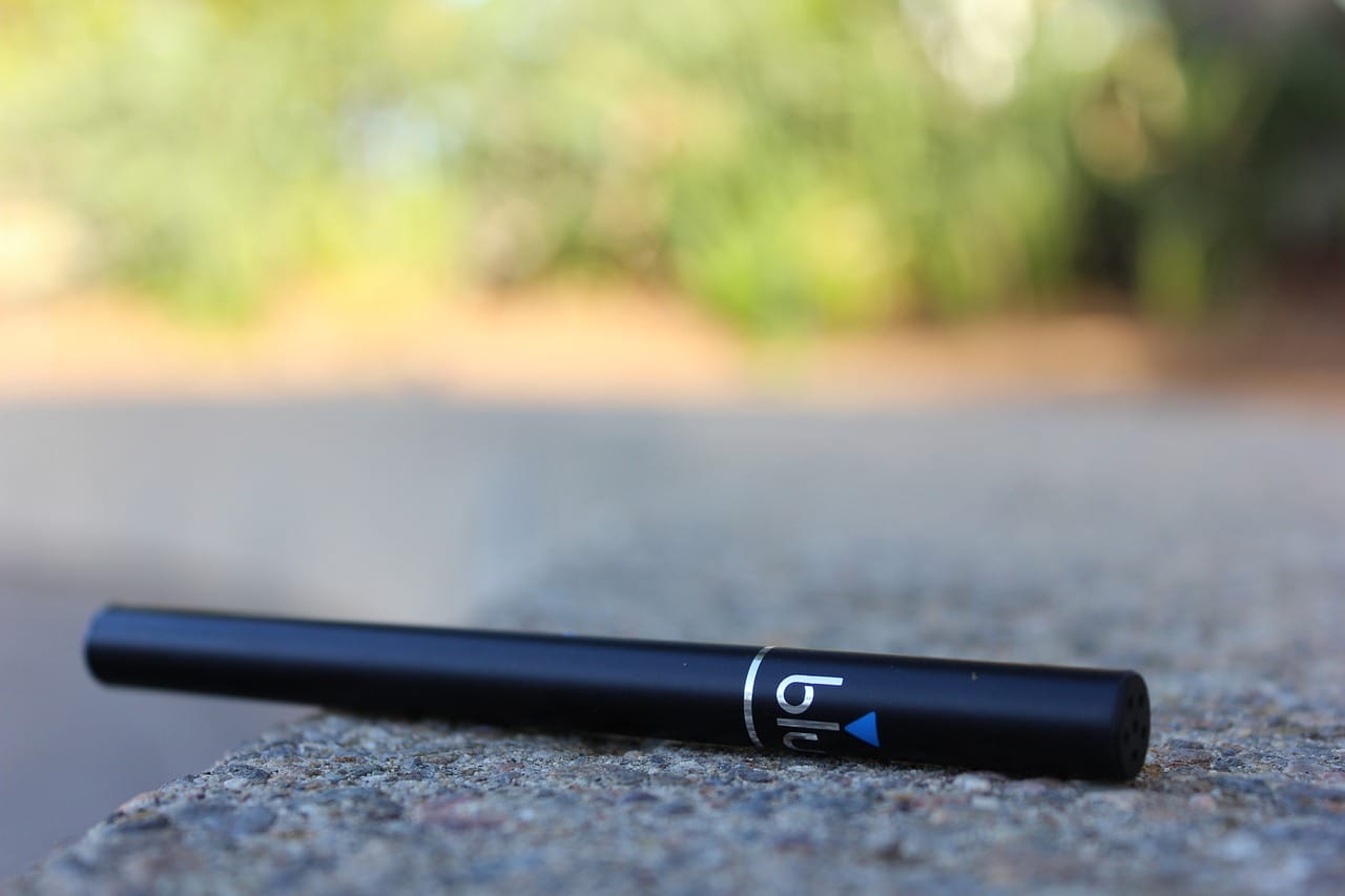 Etiquette for Using a Vape Pen in Public Areas